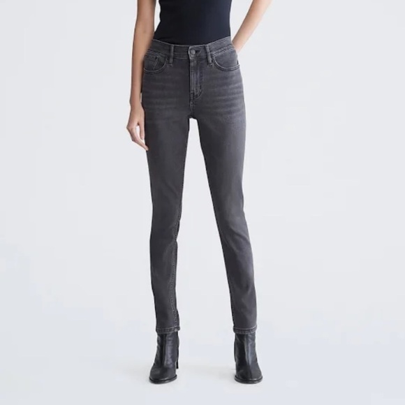 Calvin Klein High Rise Skinny Jeans Gray Faded Stretchy Pockets Size 10 / 30 - Picture 1 of 11